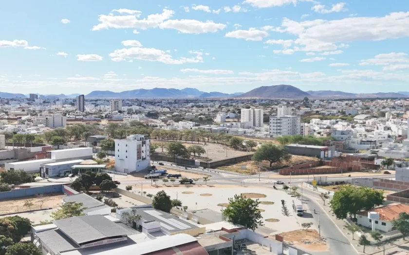 Destaque Guanambi céu nuvens