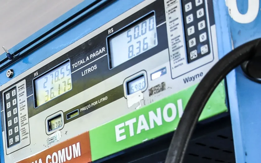 0667-aumento-etanol-gasolina